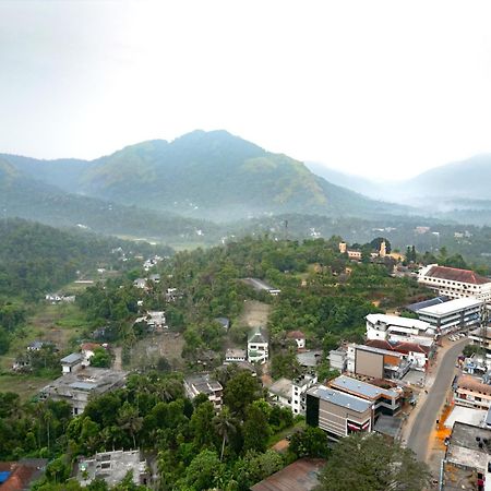 Urban Hills By Clustercloud Apartment Kattappana Bagian luar foto