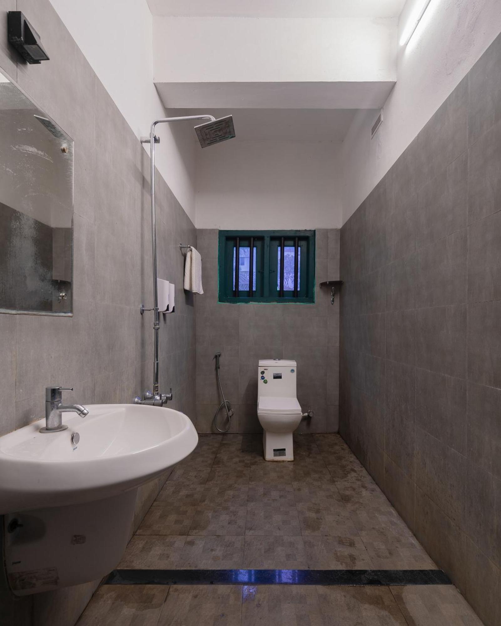 Urban Hills By Clustercloud Apartment Kattappana Bagian luar foto